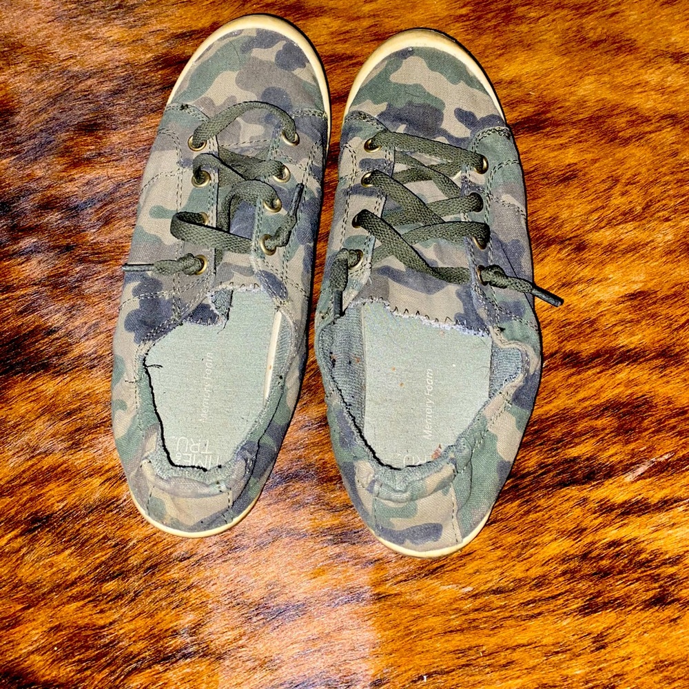 Camo shoes